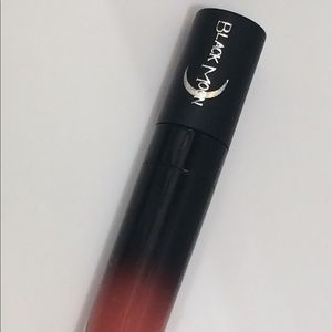 BlackMoon Cosmetics Liquid lipstick in Harvest